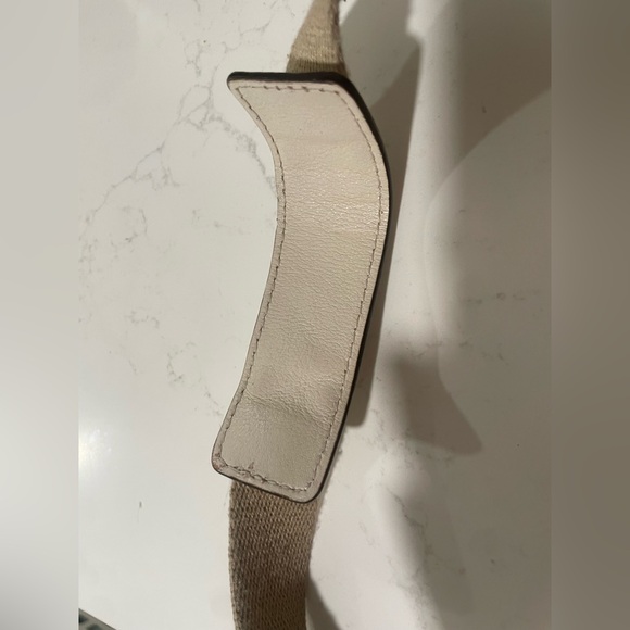 MICHAEL KORS Crossbody Purse - Picture 4 of 8